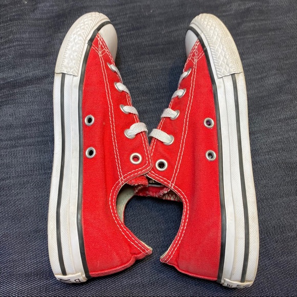 Converse All Star Low - Red Canvas / White Details - Youth size 3 - Picture 7 of 16